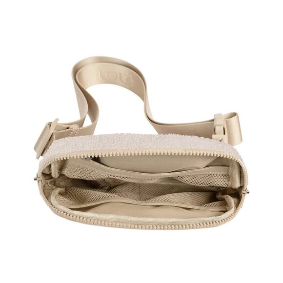 LOLE Fuzzy Sherpa Belt Bag Adjustable Crossbody Fanny Pack Convertible Cream - Picture 3 of 10